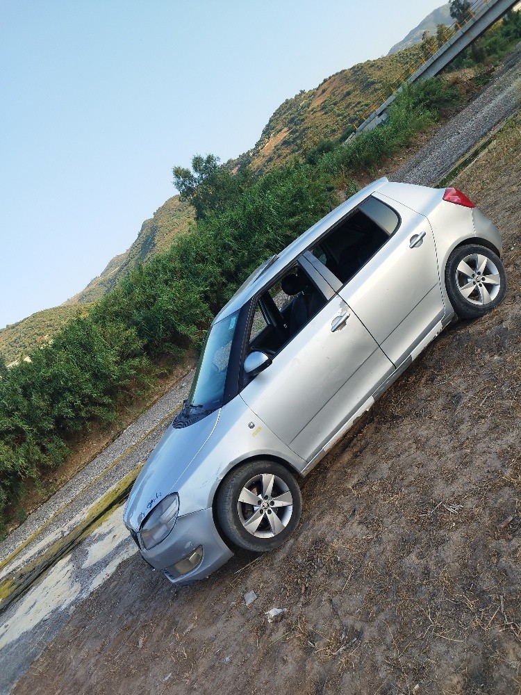 skoda fabia - 1