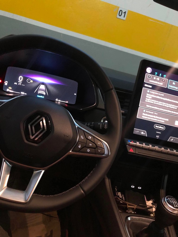 captur techno 2025  - 9