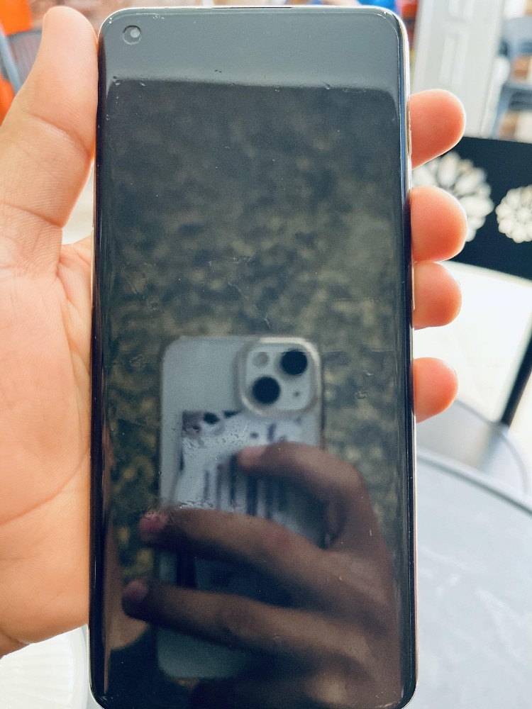 One Plus 11 5G - 4