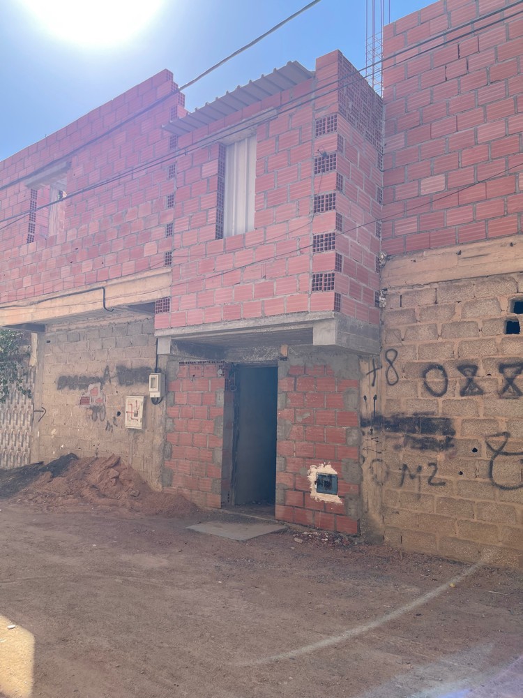 villa semi fini avendre biskra  - 1