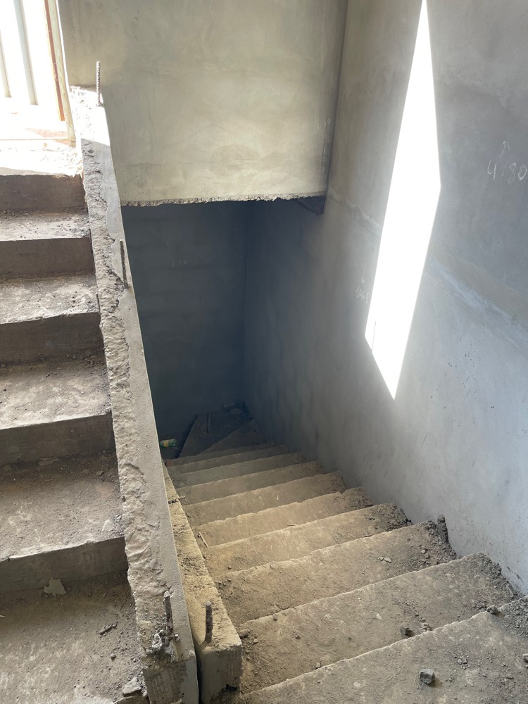 villa semi fini avendre biskra  - 15