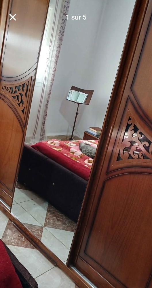 شومبرة مستعملة في حالة جيدة - 1
