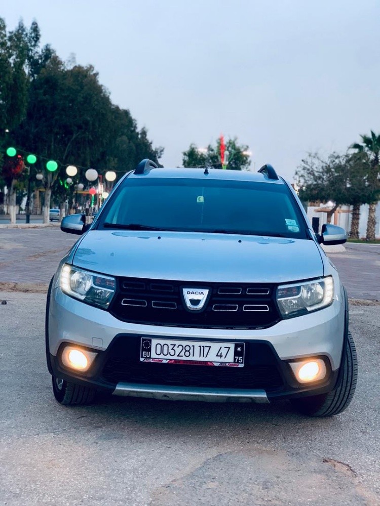 Sandero - 4