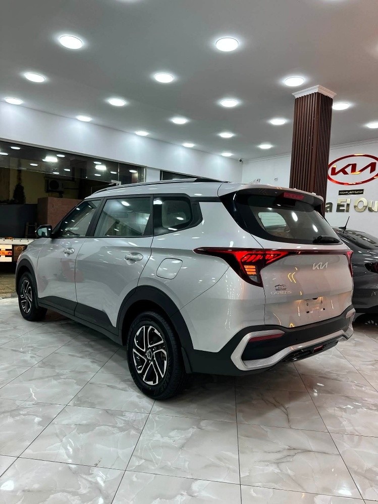 kia karens - 7