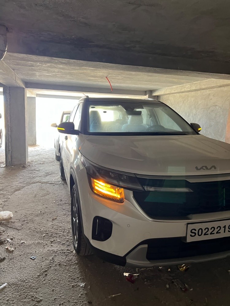 Kia Seltos Luxury toit noir - 2