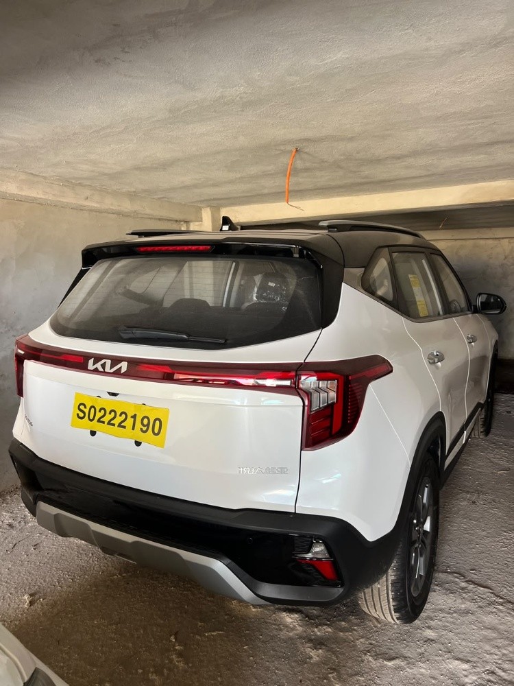 Kia Seltos Luxury toit noir - 10