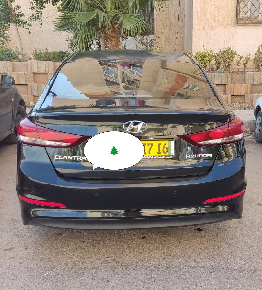 Hyundai Elantra - 6