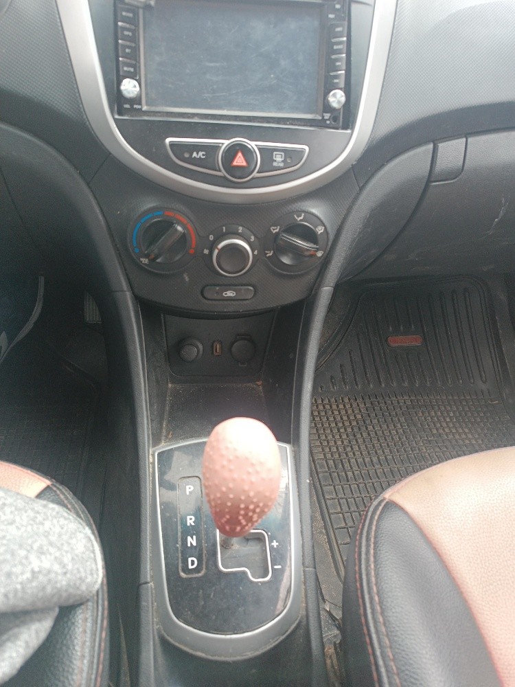 accent rb 2016 boîte automatique - 6