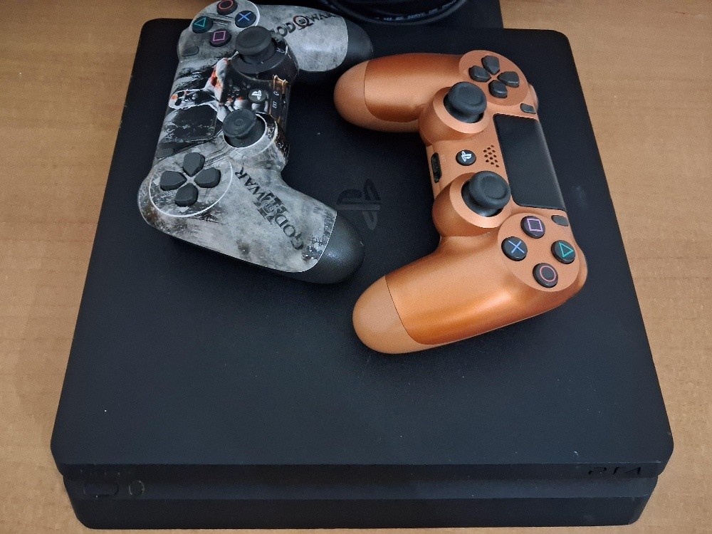 ps4 slim flashe - 1