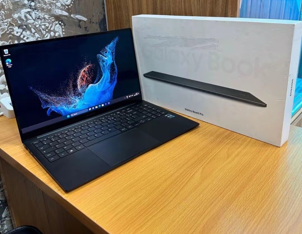 Samsung Galaxy book2 - 2