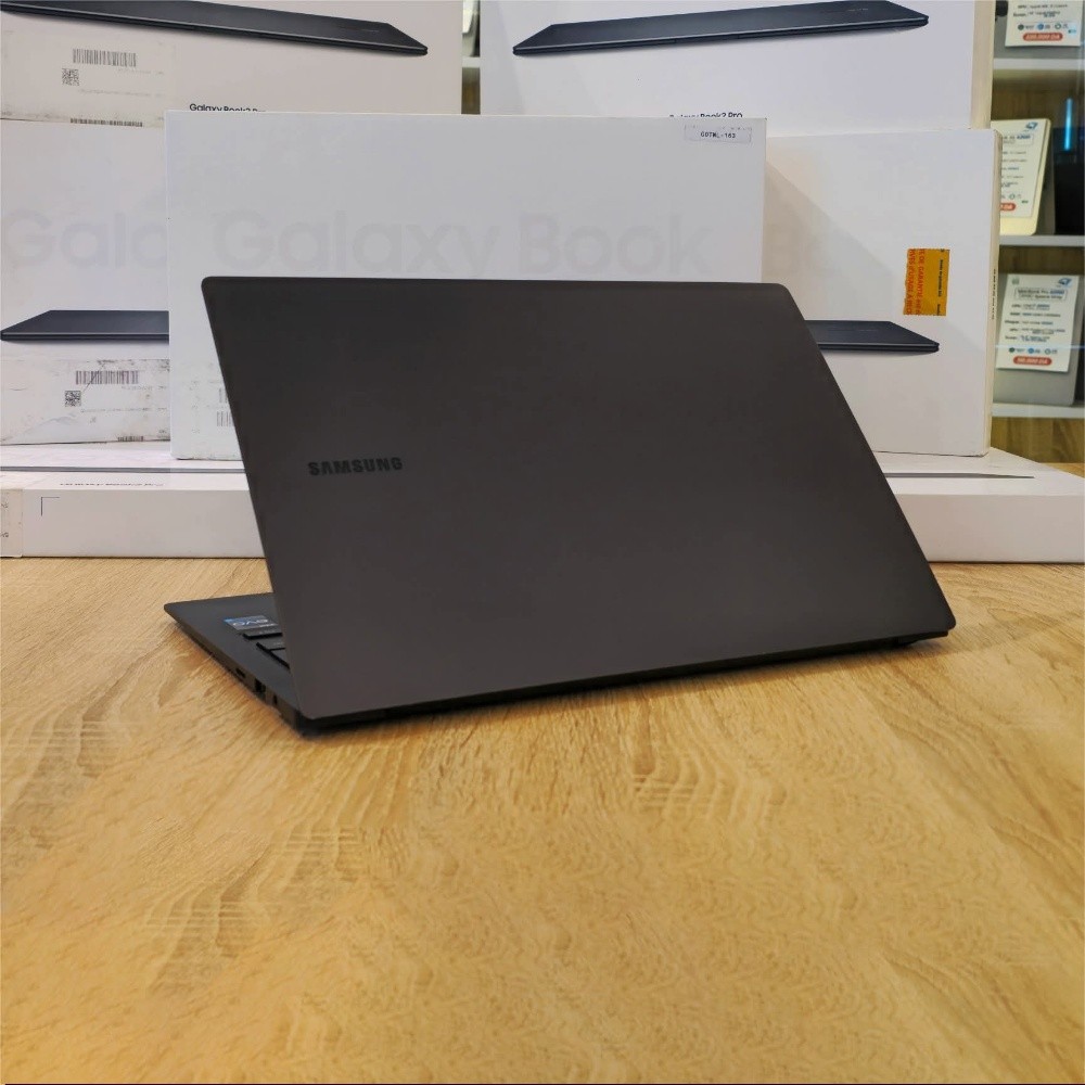 Samsung Galaxy book2 - 1