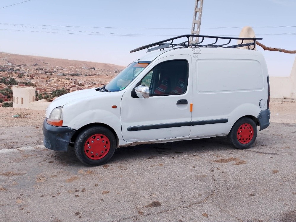 Renault . Kangoo . 1.9dci. 
1999 - 11