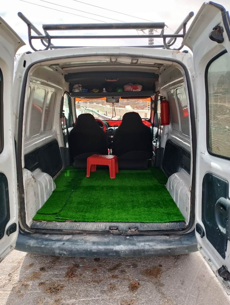 Renault . Kangoo . 1.9dci. 
1999 - 6