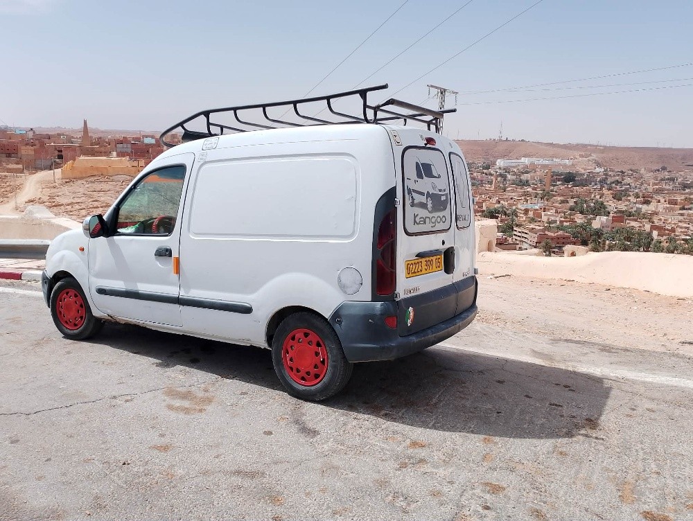 Renault . Kangoo . 1.9dci. 
1999 - 8