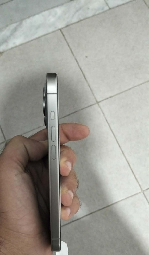 iphone 15 pro  - 5
