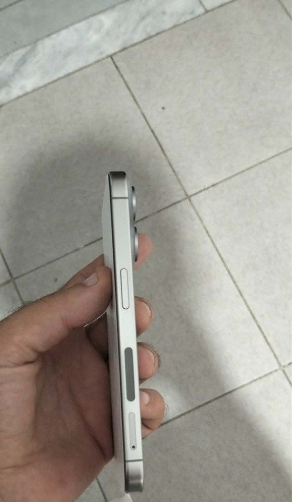 iphone 15 pro  - 4