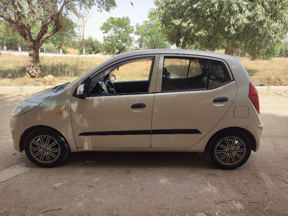 Hyundai  i10 - 4