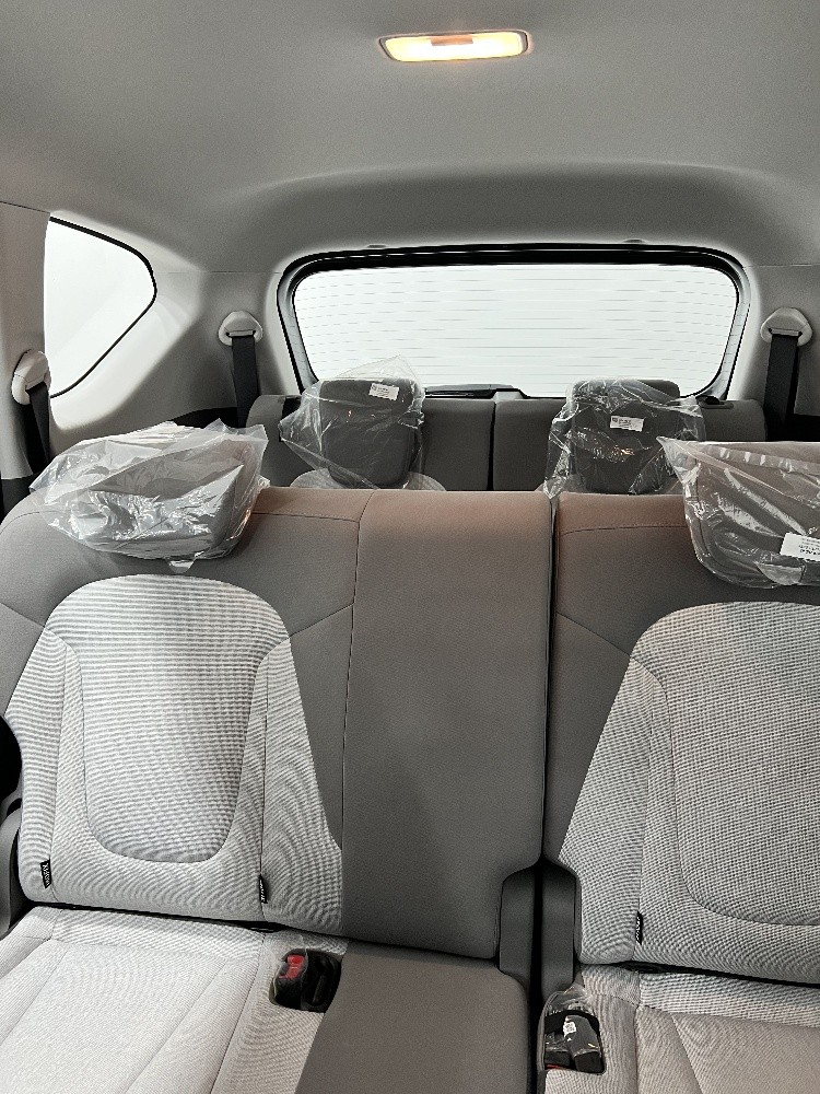 hyundai stargazer - 6