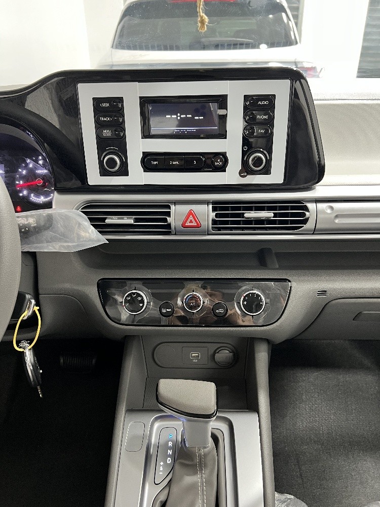 hyundai stargazer - 9