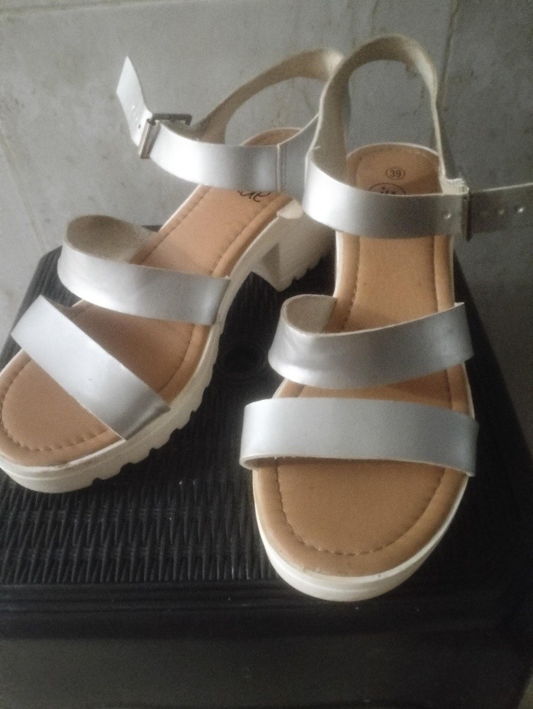 chaussures été 37/38 - 8