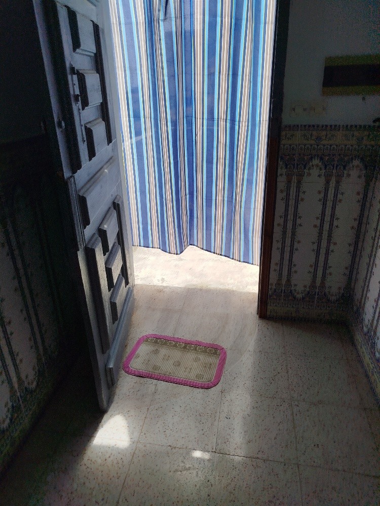 دار واسعة ومريحة للايجار - 10