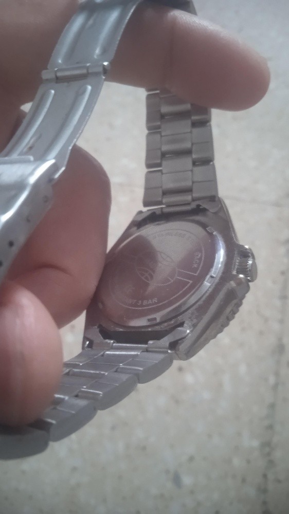montre bege faina made in  londre - 1
