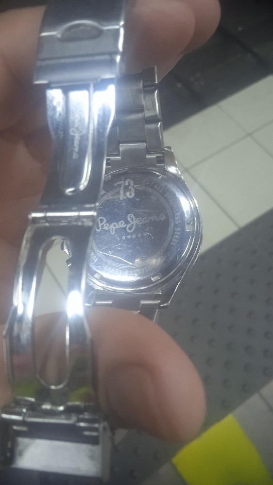 montre bege faina made in  londre - 3