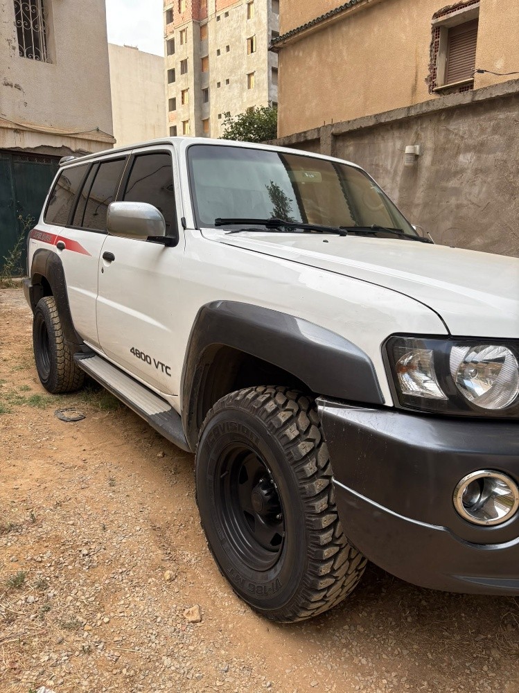 نيسان باترول - 1