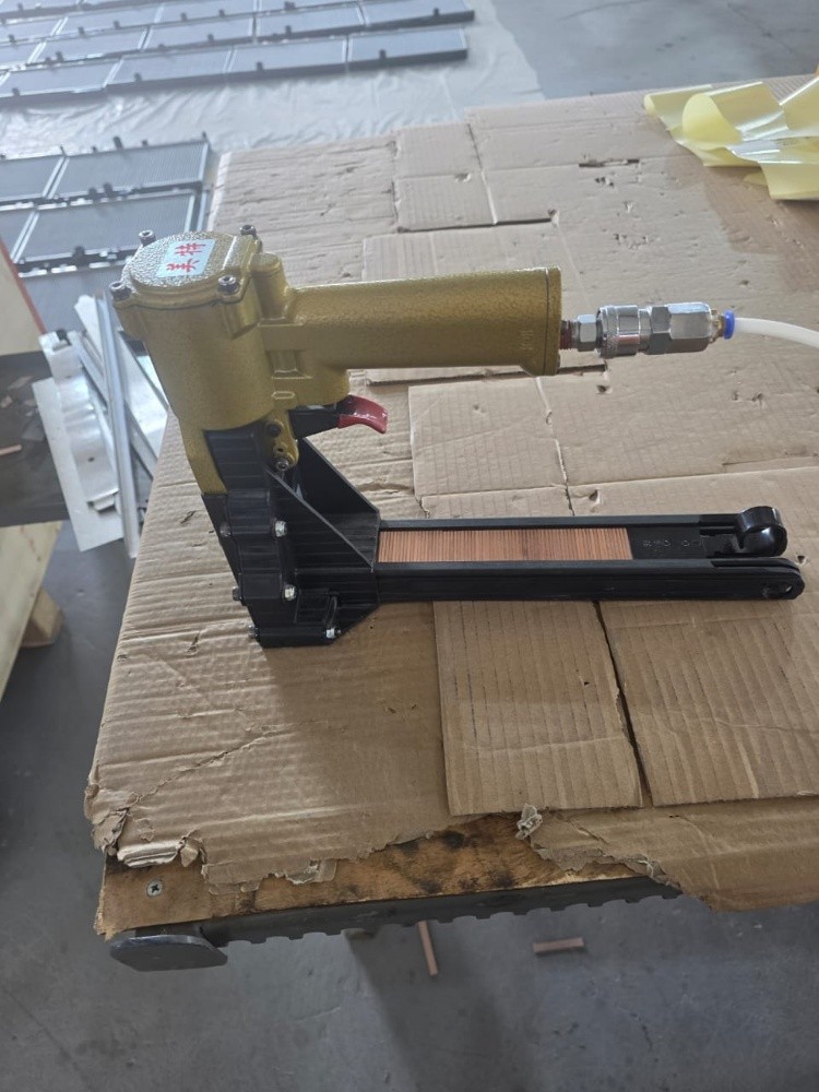 agrafe carton agrafeuse pneu - 3