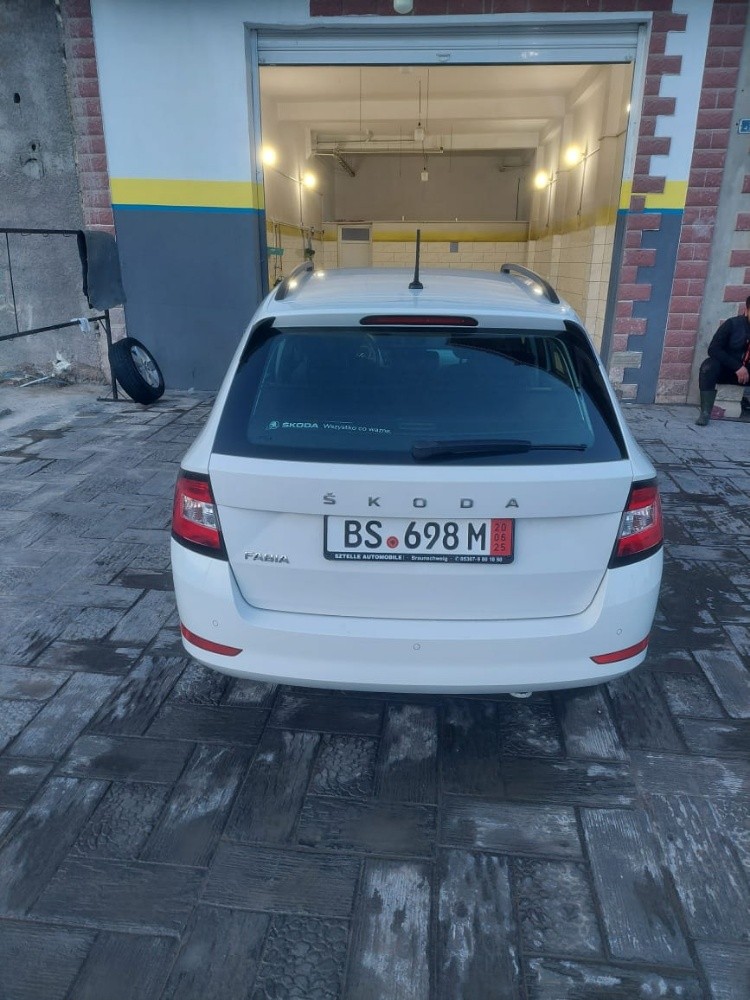 سكودا فابيا - 1
