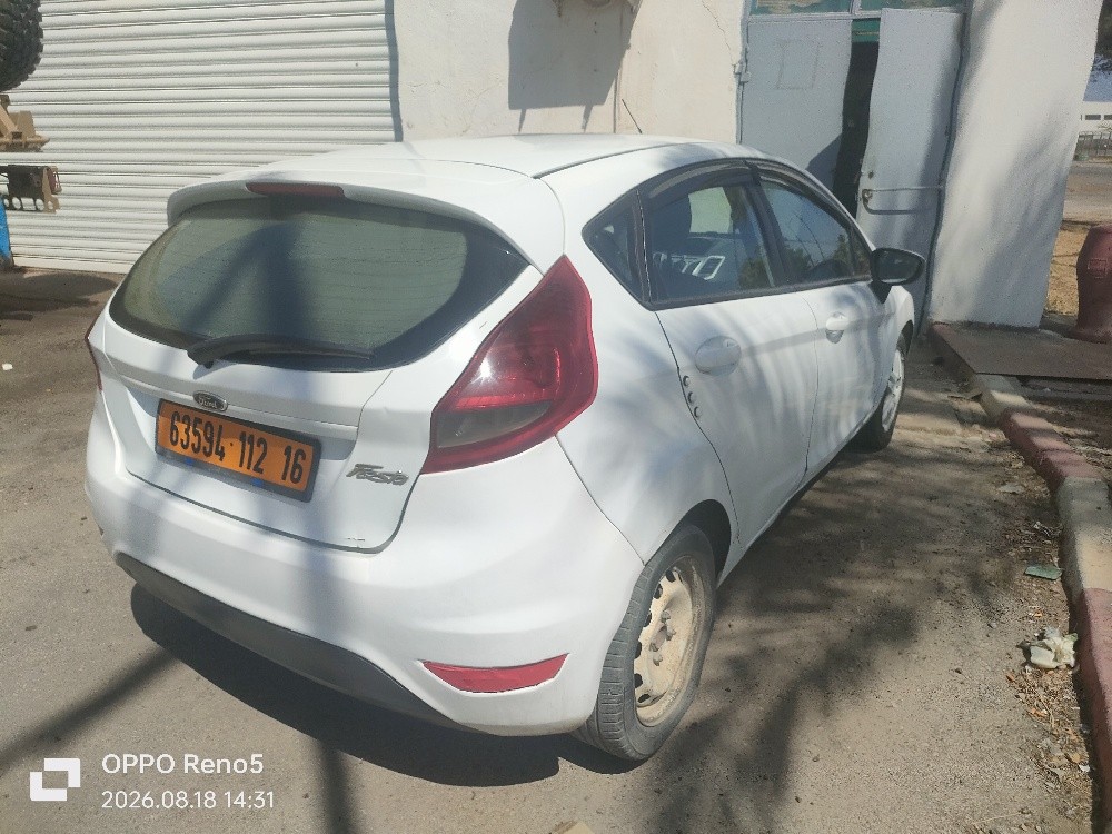 Ford Fiesta année 2012 - 3