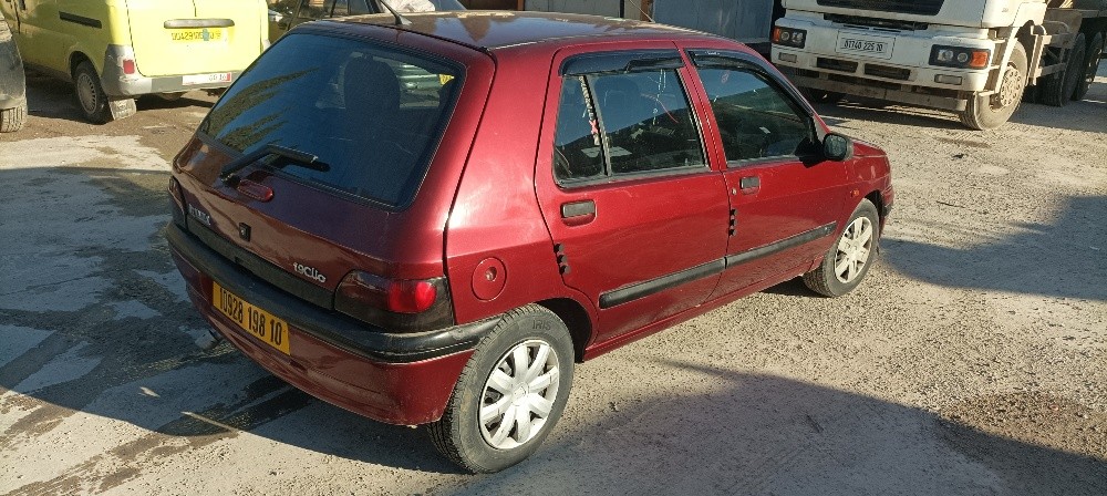 Clio japonaise - 3