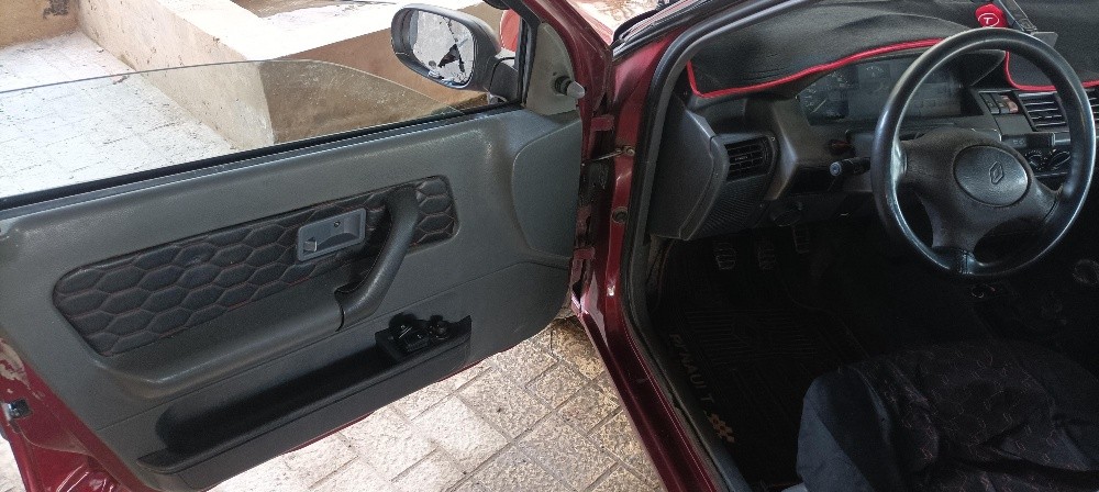 Clio japonaise - 9