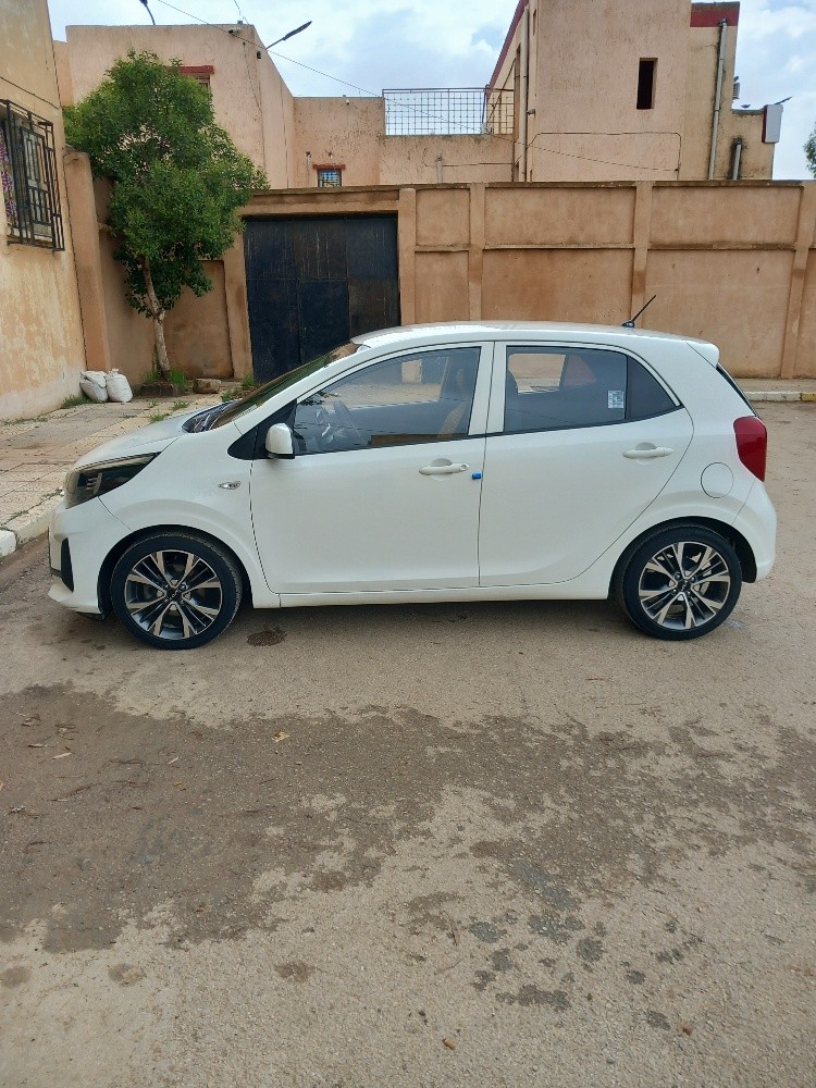 كيا مورنين - 1