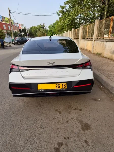 Hyundai Elantra 2026 - 3