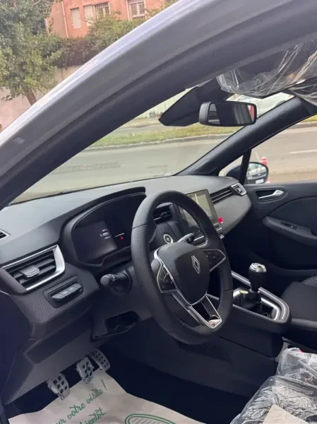 Renault Clio V - 3