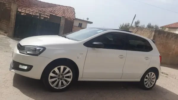 Volkswagen Polo 2013 Life - 3