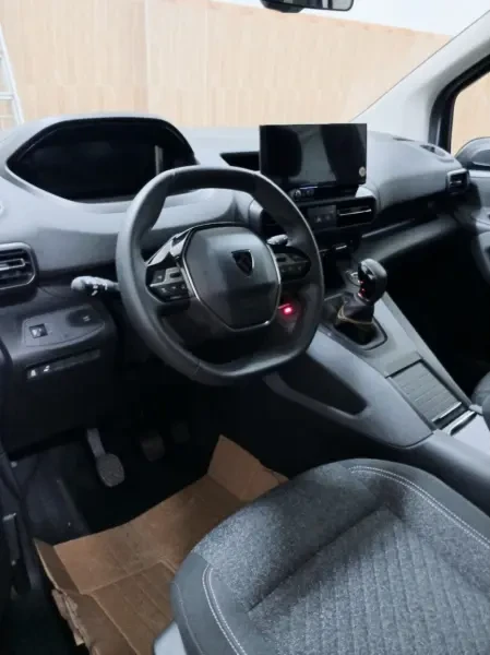 Peugeot Rifter - 2
