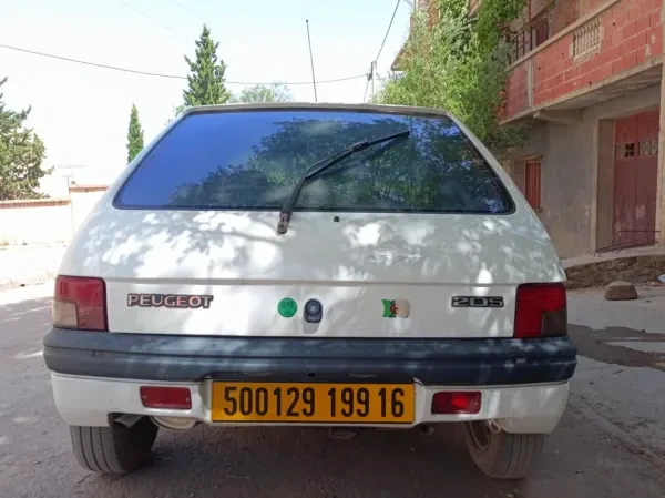 Peugeot 205 1999 205 - 3