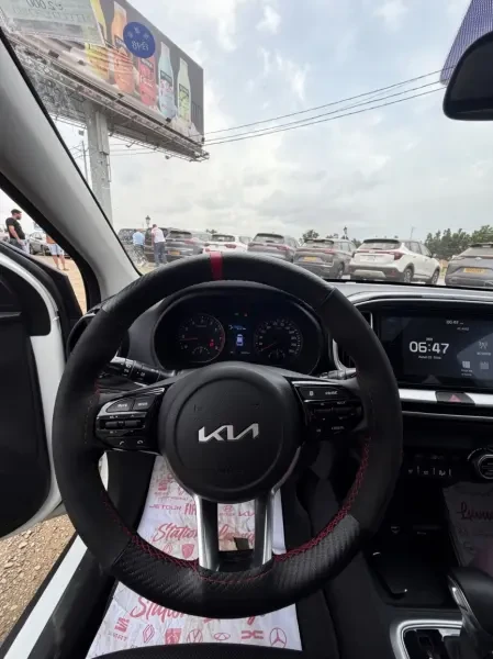 Kia KX1 2025 Luxury - 2