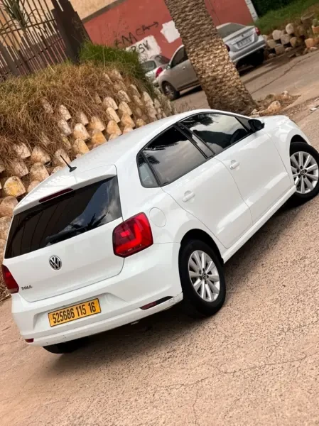 Volkswagen Polo 2015 Nouvelle - 3