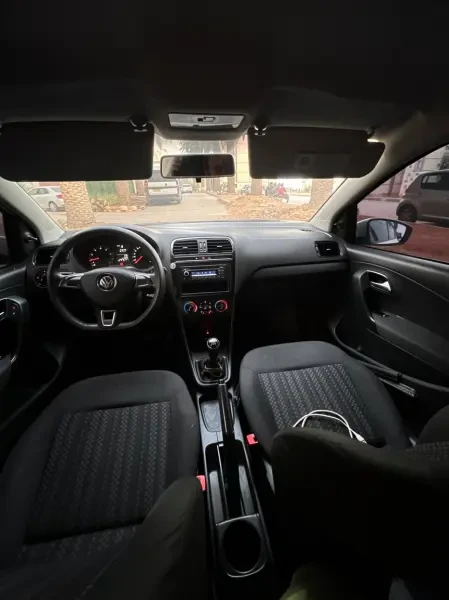 Volkswagen Polo 2015 Nouvelle - 1