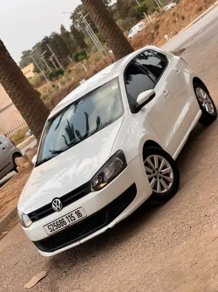 Volkswagen Polo 2015 Nouvelle - 2