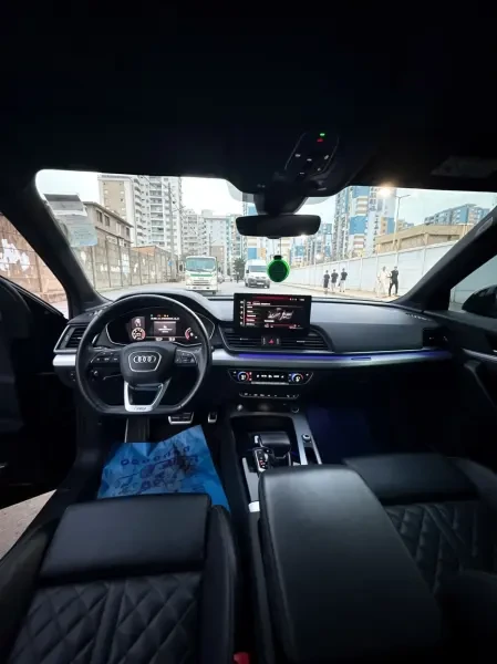 Audi Q5 2024 S line - 3