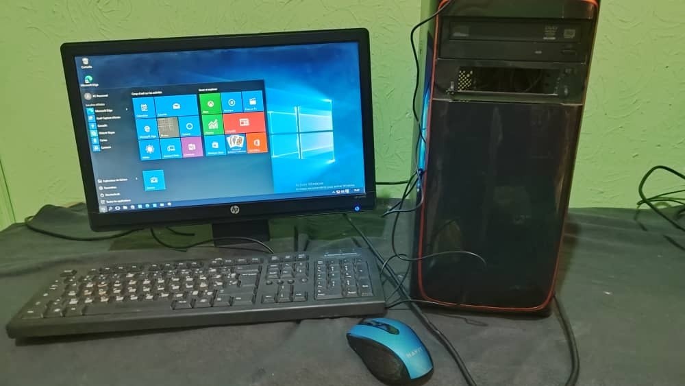 pc de bureau pentium - 1