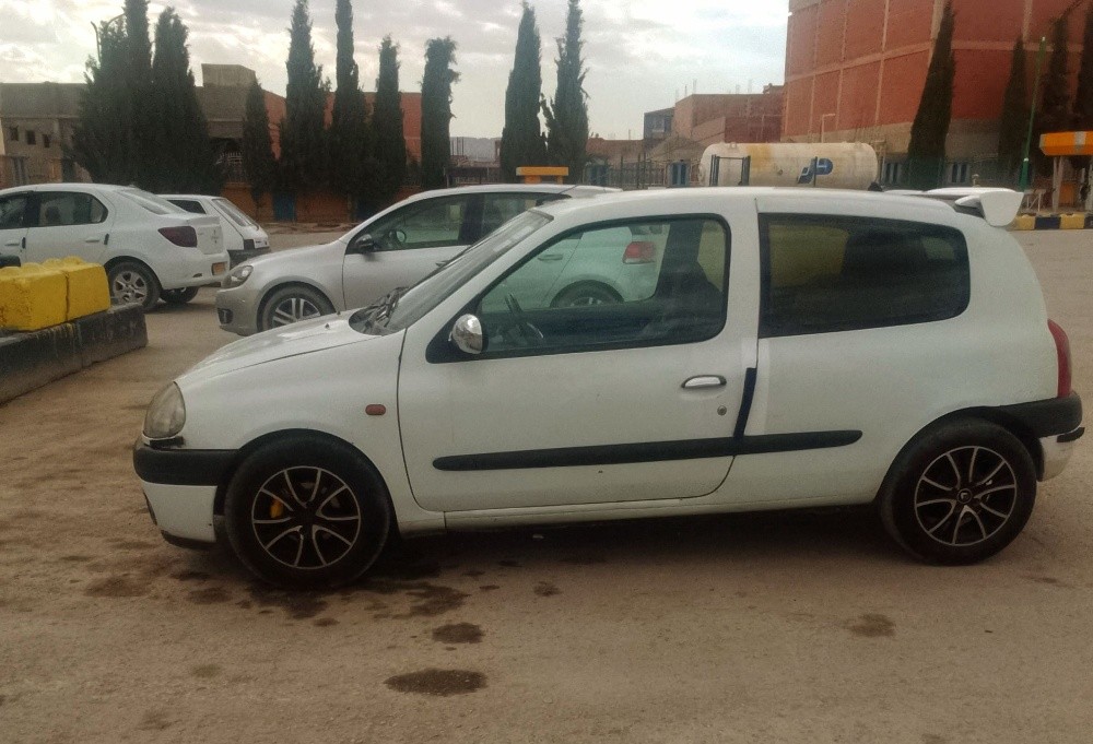clio 2 1.9 - 4