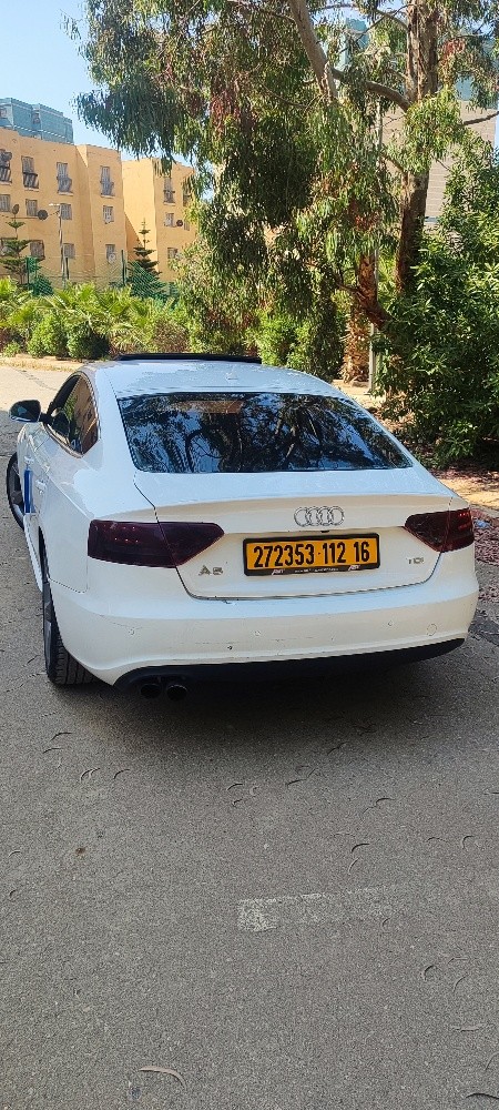 Audi  - 5