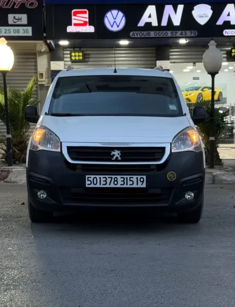 Peugeot Partner 2015 B9 - 2