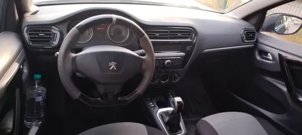Peugeot 301 2014 Allure - 2