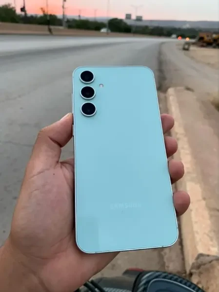 Samsung S23 fe - 1